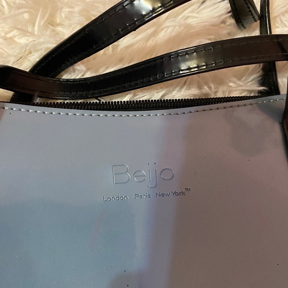 Blue purse - Picture 2 of 3